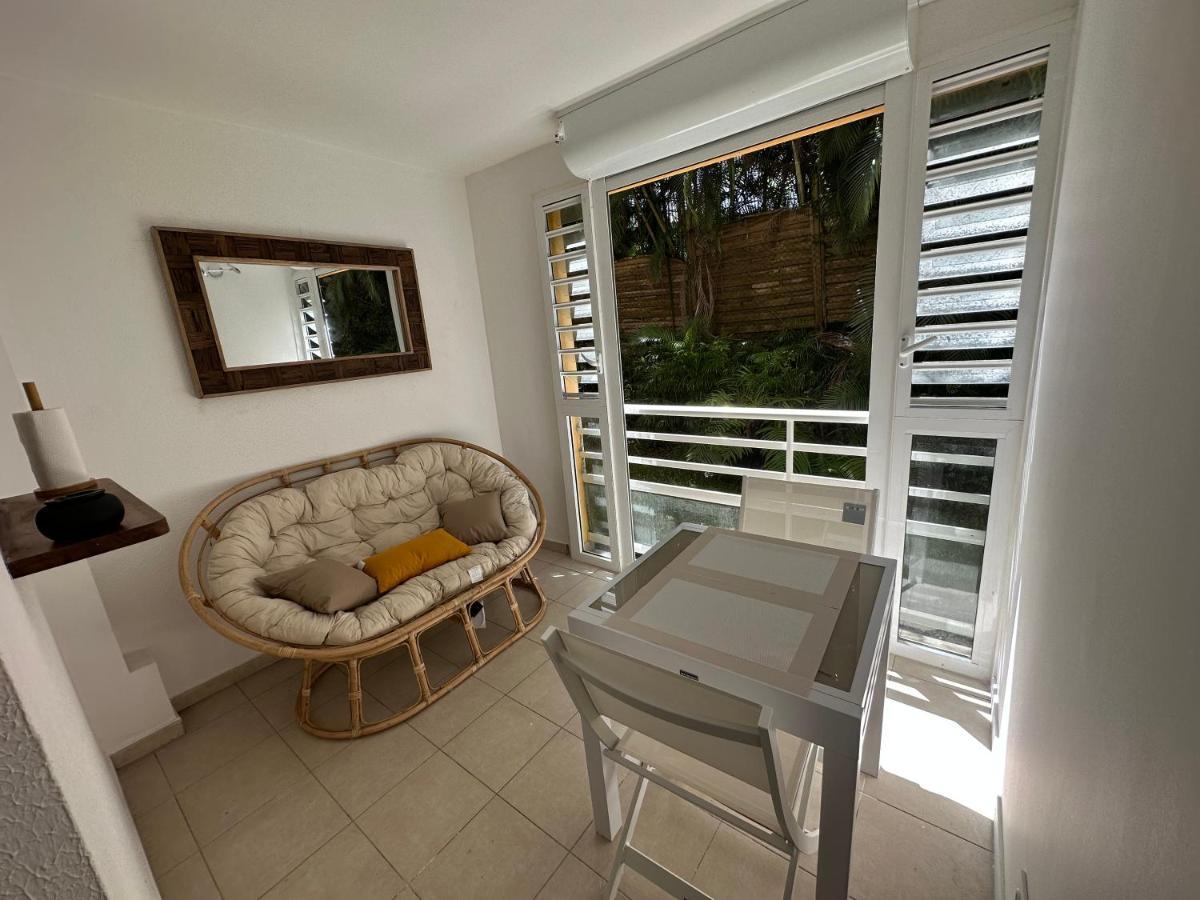 Location T2 Meuble Baie Mahault Convenance Apartman Kültér fotó