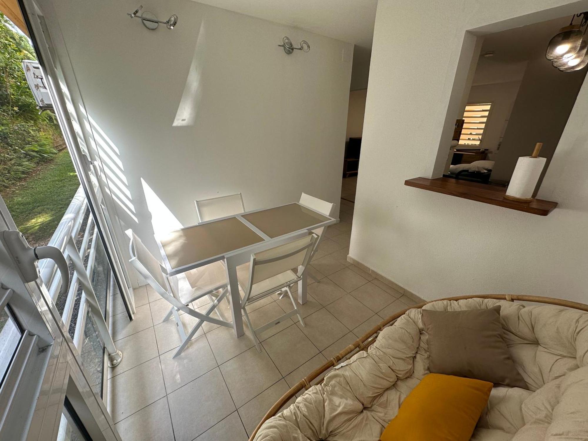 Location T2 Meuble Baie Mahault Convenance Apartman Kültér fotó